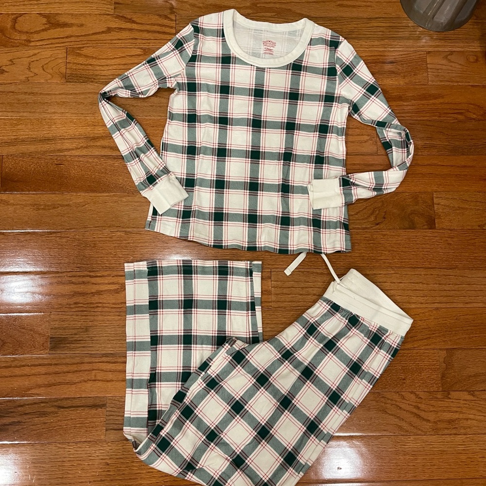 Target Wondershop Women's Cream Green Plaid Christmas Holiday 2-Piece Pajama Set